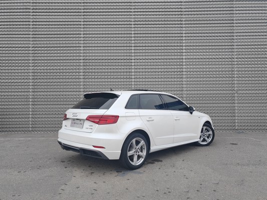 奥迪 2020款奥迪A3两厢Sportback 35 TFSI时尚型 国VI右后45度图