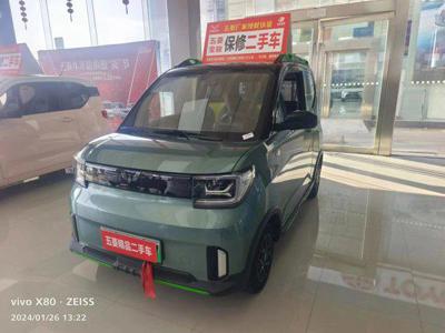 五菱 2022款宏光MINI EVGAMEBOY 玩咖款 200km续航左前45度图片