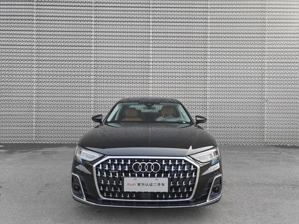 奥迪 2024款奥迪A8LA8L 50 TFSI quattro 臻选型正前